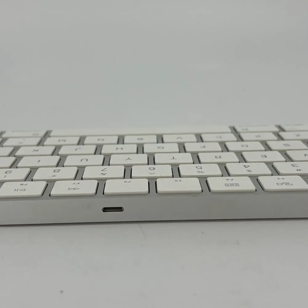 Apple Magic Keyboard A1644 Wireless Bluetooth Keyboard Silver White